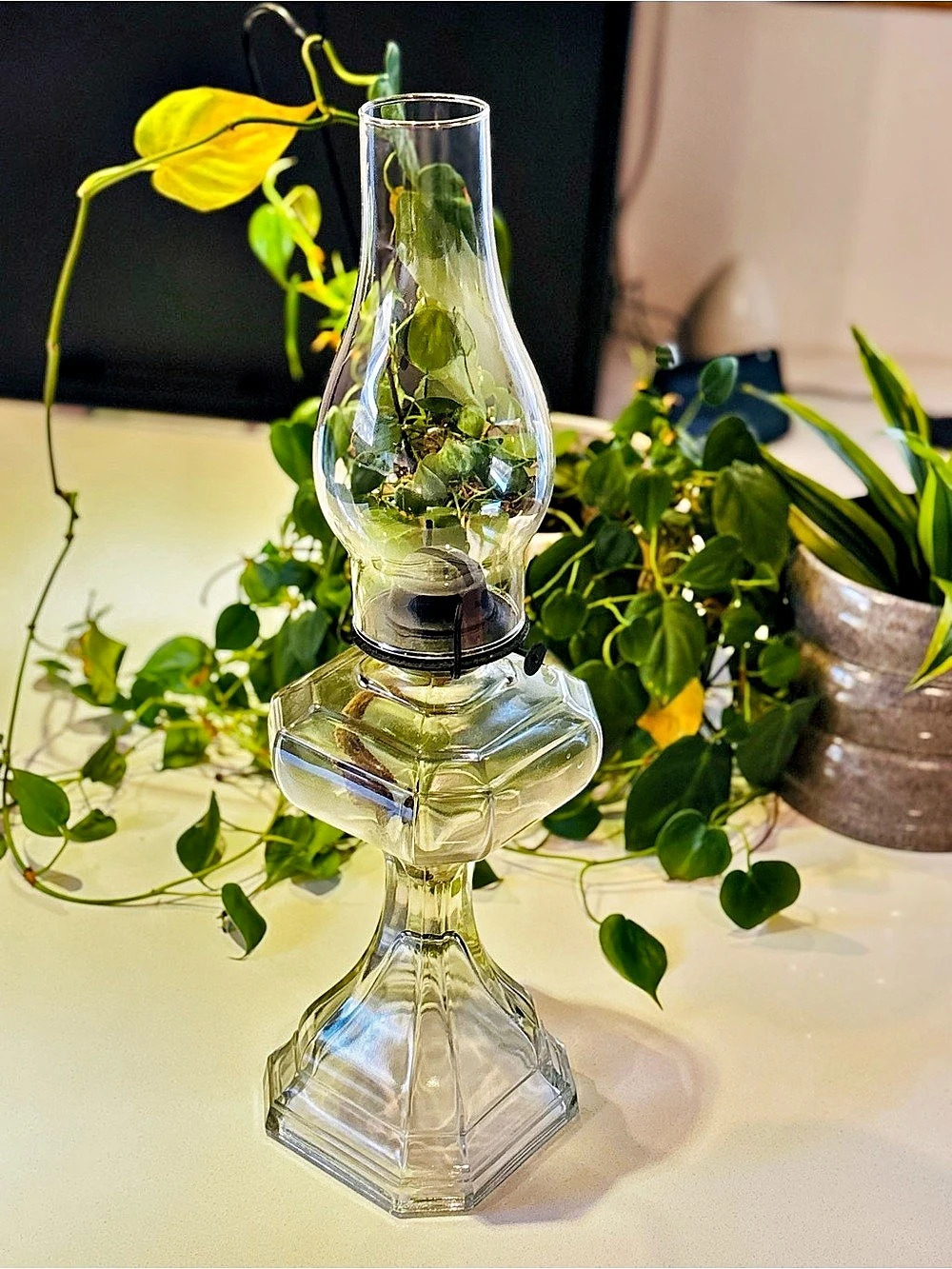Antique Dominion Glass 6-Panel Kerosene Oil Lamp w/ P&A Banner Burner c. 1910s
